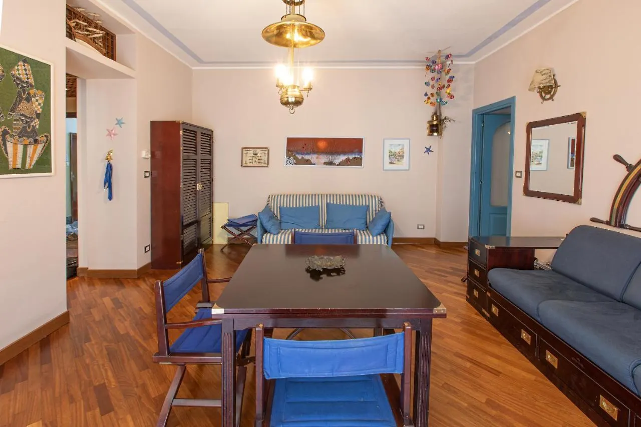 Apartment Rapallo Comodo Appartamento Signorile A Due Passi Dal Mare Con Posto Auto