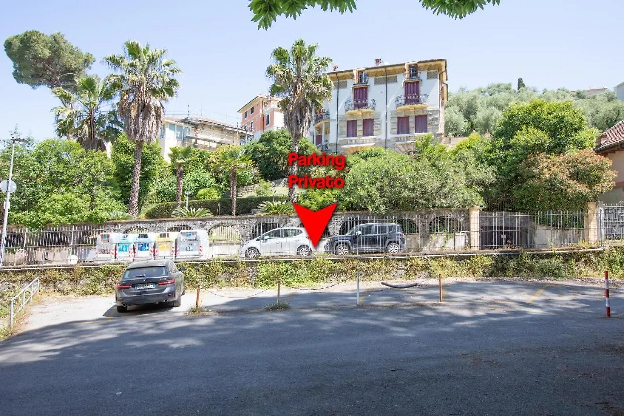 Rapallo Comodo Appartamento Signorile A Due Passi Dal Mare Con Posto Auto Italy